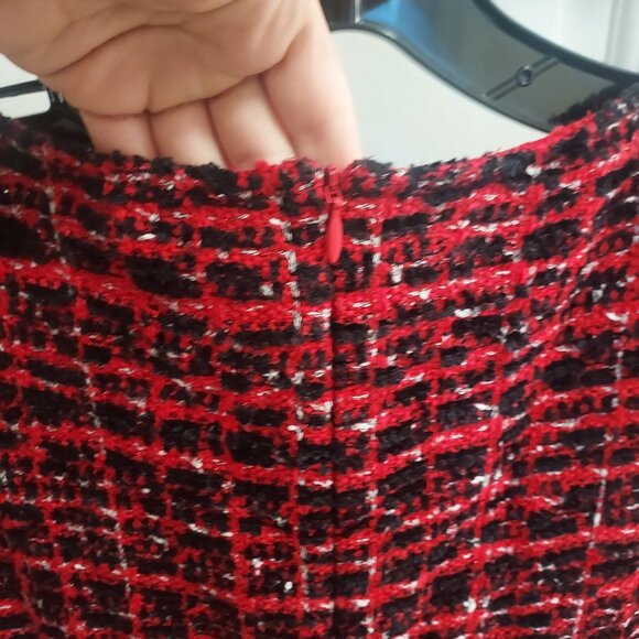 St. John Red Black Silver Short Sleeve Tweed Dress - Picture 7 of 9